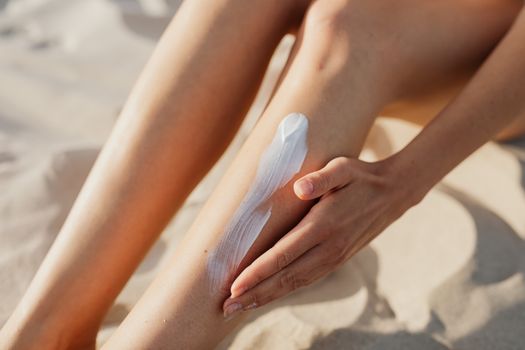 how to apply sunscreen amount reapply - Common mistakes that reduce sunscreen effectiveness