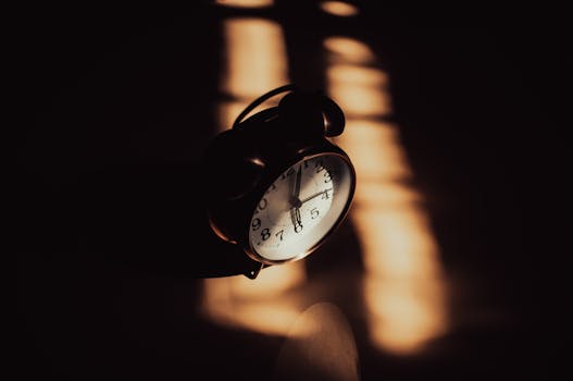 circadian rhythm cortisol morning light timing - Why morning light timing shapes cortisol rhythms