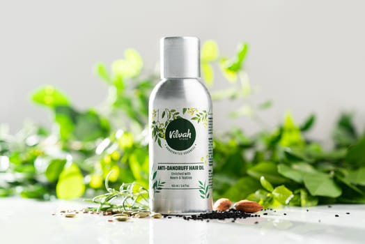 dandruff vs seborrheic dermatitis vs dry scalp - Why scalp flakes look similar—but aren’t always the same