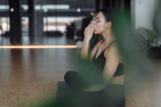 breathwork for focus box breathing physiological sigh - Side-by-side comparison: structure, physiology, and attentional effects