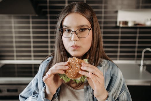 fasting and cortisol morning hunger stress glucose loop - What cortisol actually does in the morning (and why hunger can follow)