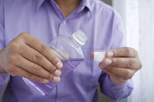 alcohol free mouthwash vs antiseptic - Why this question matters for your oral health