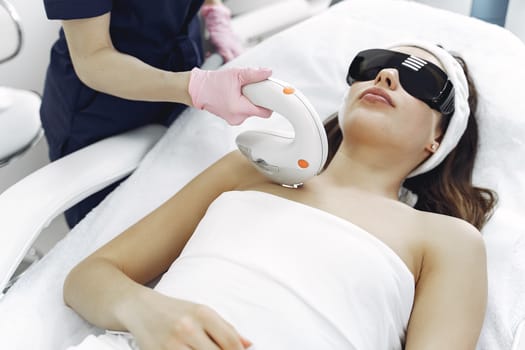 blue light therapy for skin safety - Photosensitivity: medications and ingredients that can change your risk