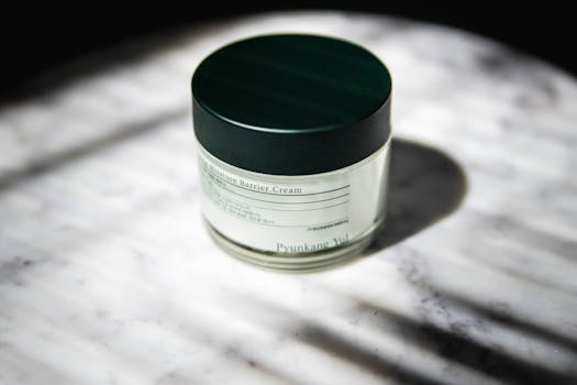 moisturizer barrier repair humectants vs occlusives - Why your skin needs “water + a lid”