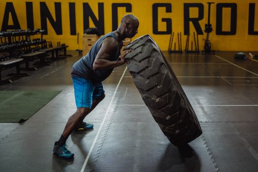 cardio vs strength for fat loss and muscle gain - Pros and cons breakdown: strength training for fat loss and muscle gain